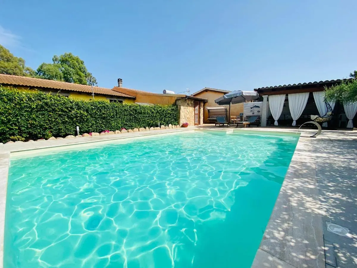סאן תאודורו Villetta Todde Con Piscina איטליה