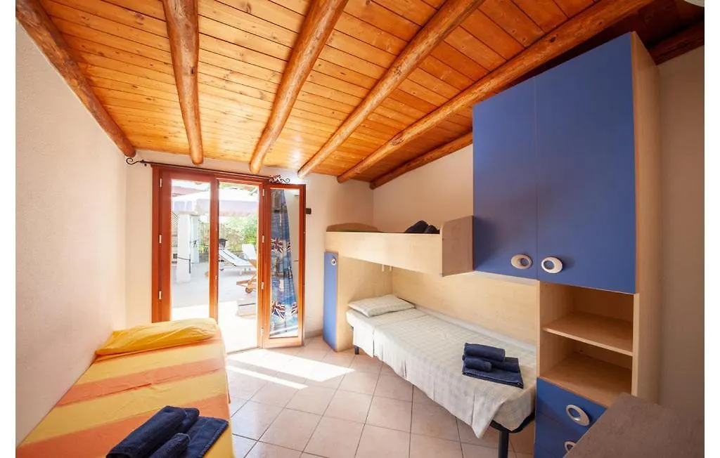 סאן תאודורו Villetta Todde Con Piscina דירה סאן תאודורו