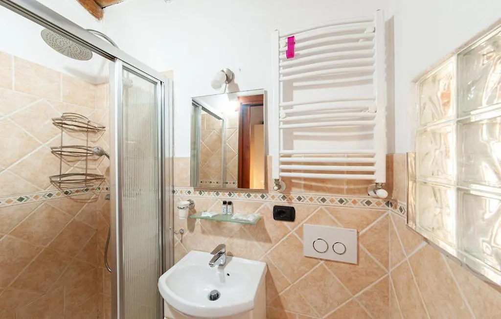 סאן תאודורו Villetta Todde Con Piscina