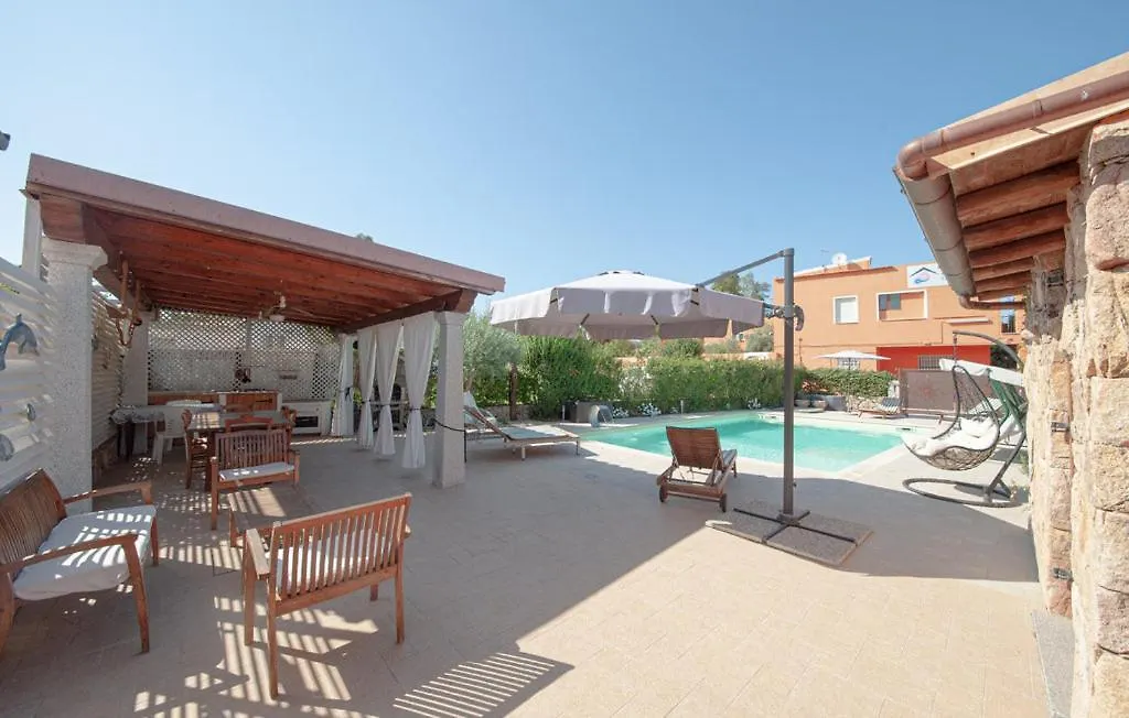 דירה סאן תאודורו Villetta Todde Con Piscina